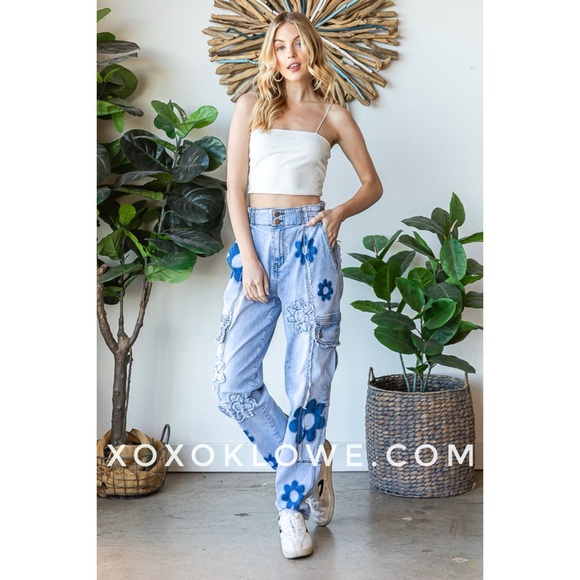 Oli & Hali Daisy Patched Frayed Edge Stretch Cargo Jeans Relaxed Fit - Picture 11 of 16